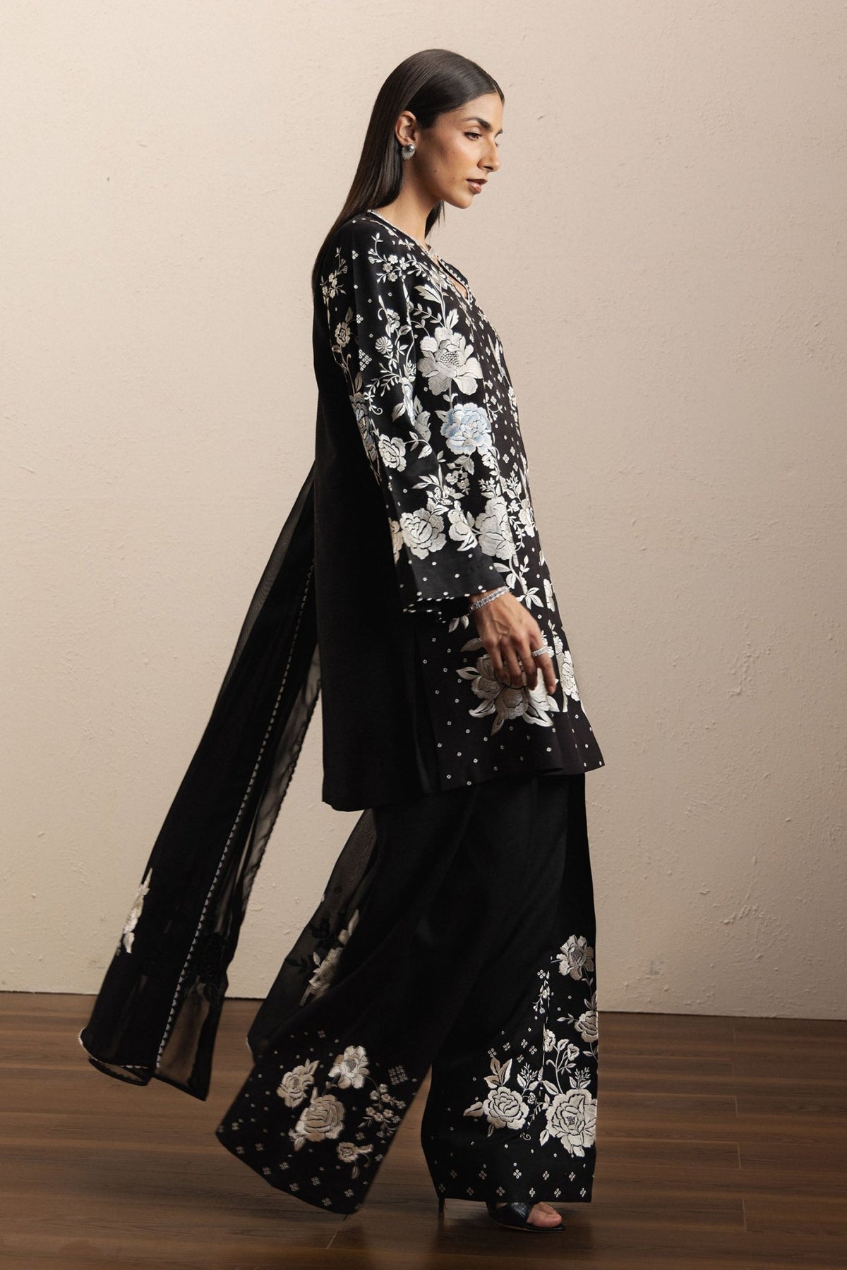 Zara Shahjahan | Eid Festive 26 | Shabina-Brand:Zara Shahjahan-Type:Ladies Clothes-Black-Silk-House of Maryam- Buy in UK, USA