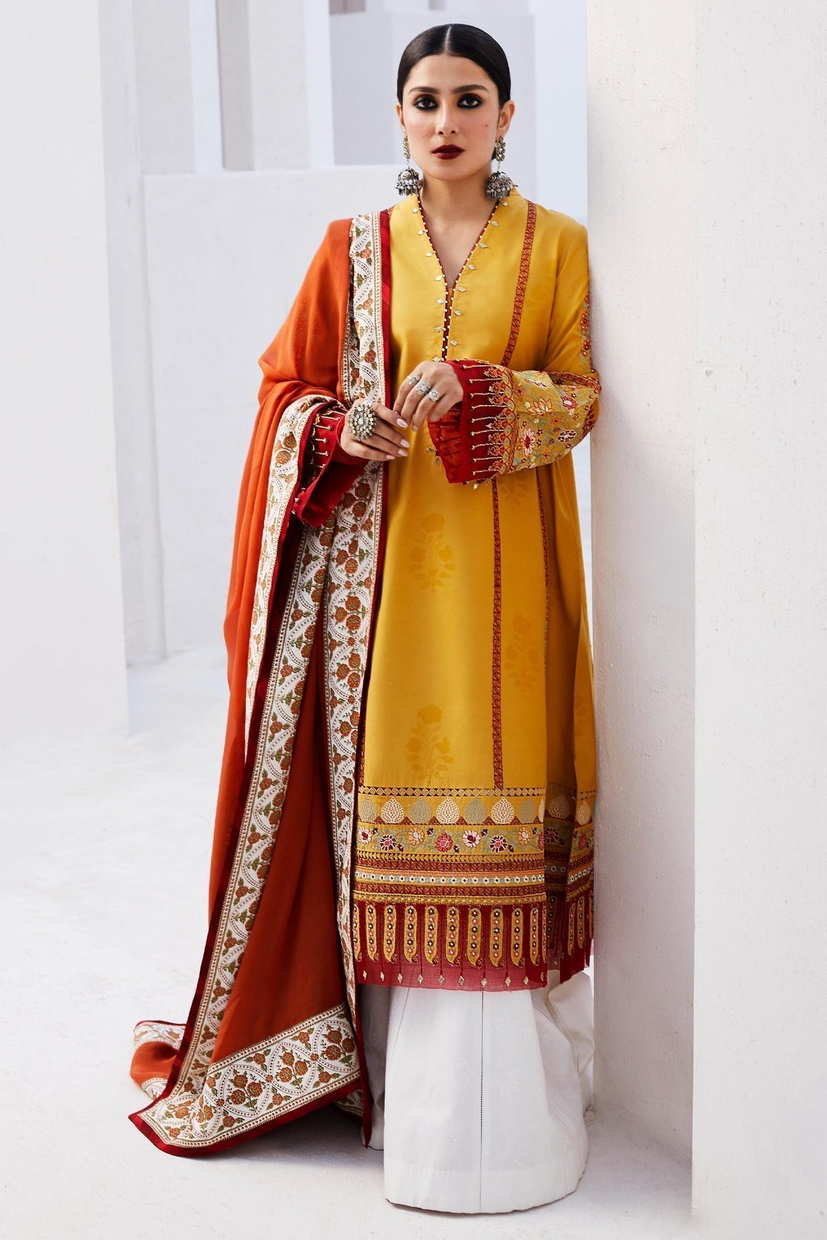 Zara Shahjahan | Luxury Lawn 24 | SANDAL-10A -  Zara Shahjahan Luxury - Original Designer Dress - House of Maryam