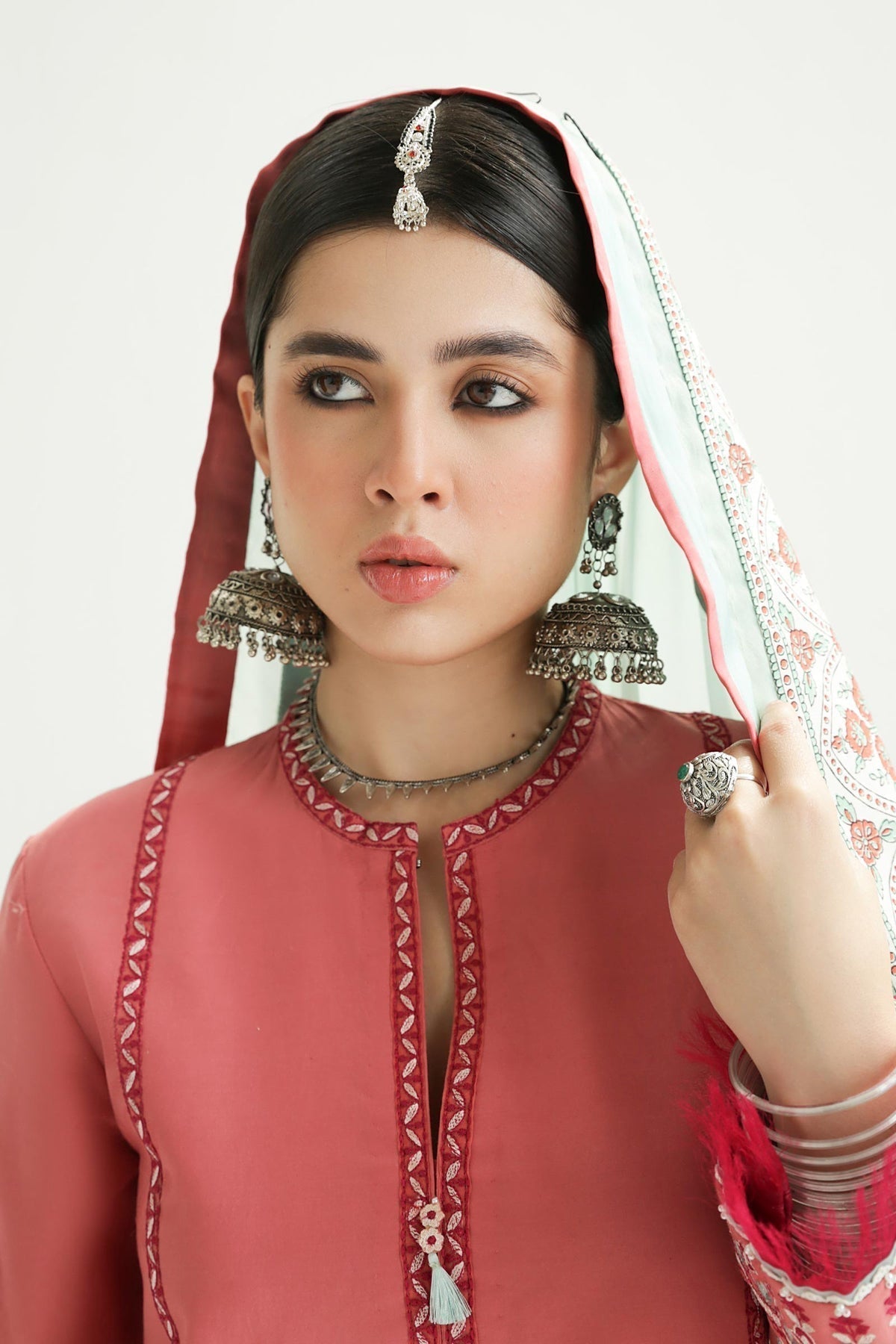 Zara Shahjahan | Luxury Lawn 24 | SANDAL-10B -  Zara Shahjahan Luxury - Original Designer Dress - House of Maryam