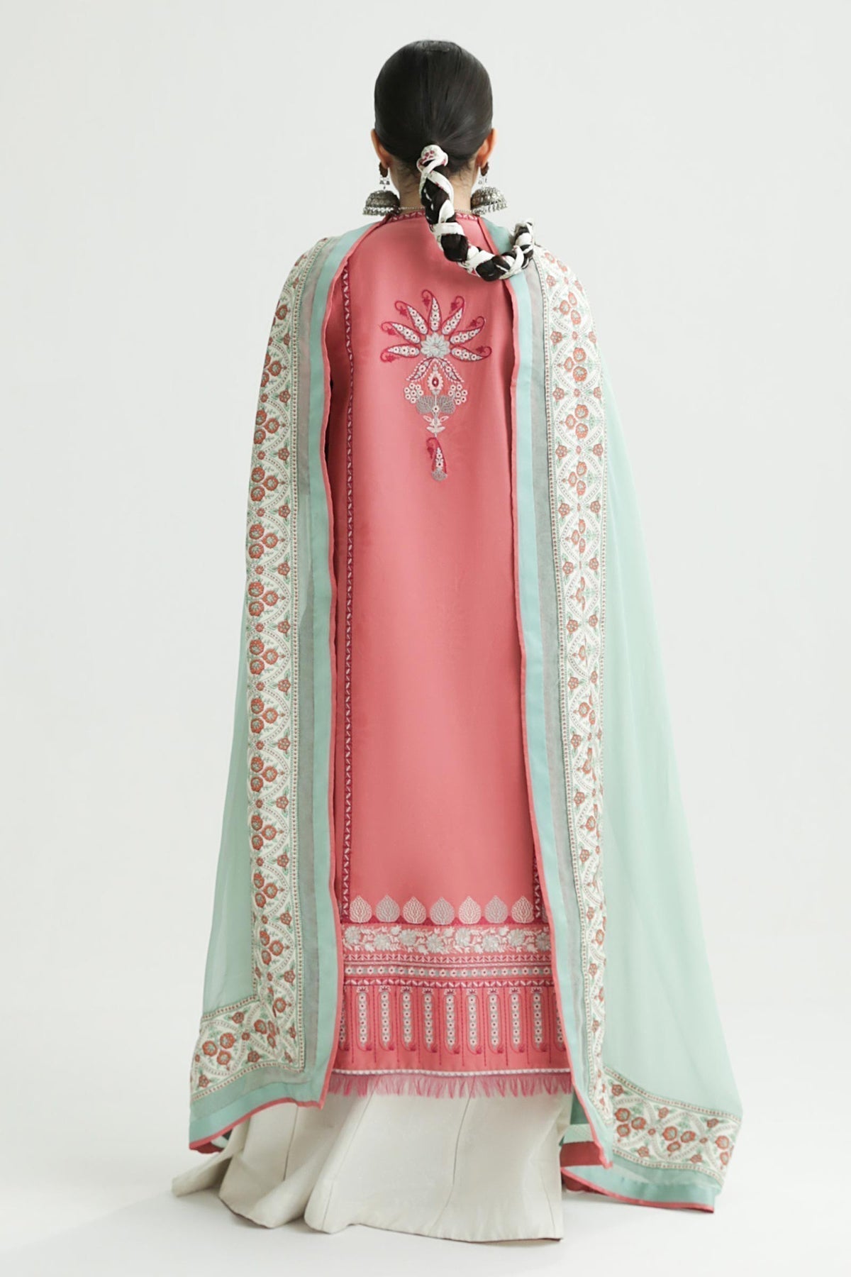 Zara Shahjahan | Luxury Lawn 24 | SANDAL-10B -  Zara Shahjahan Luxury - Original Designer Dress - House of Maryam