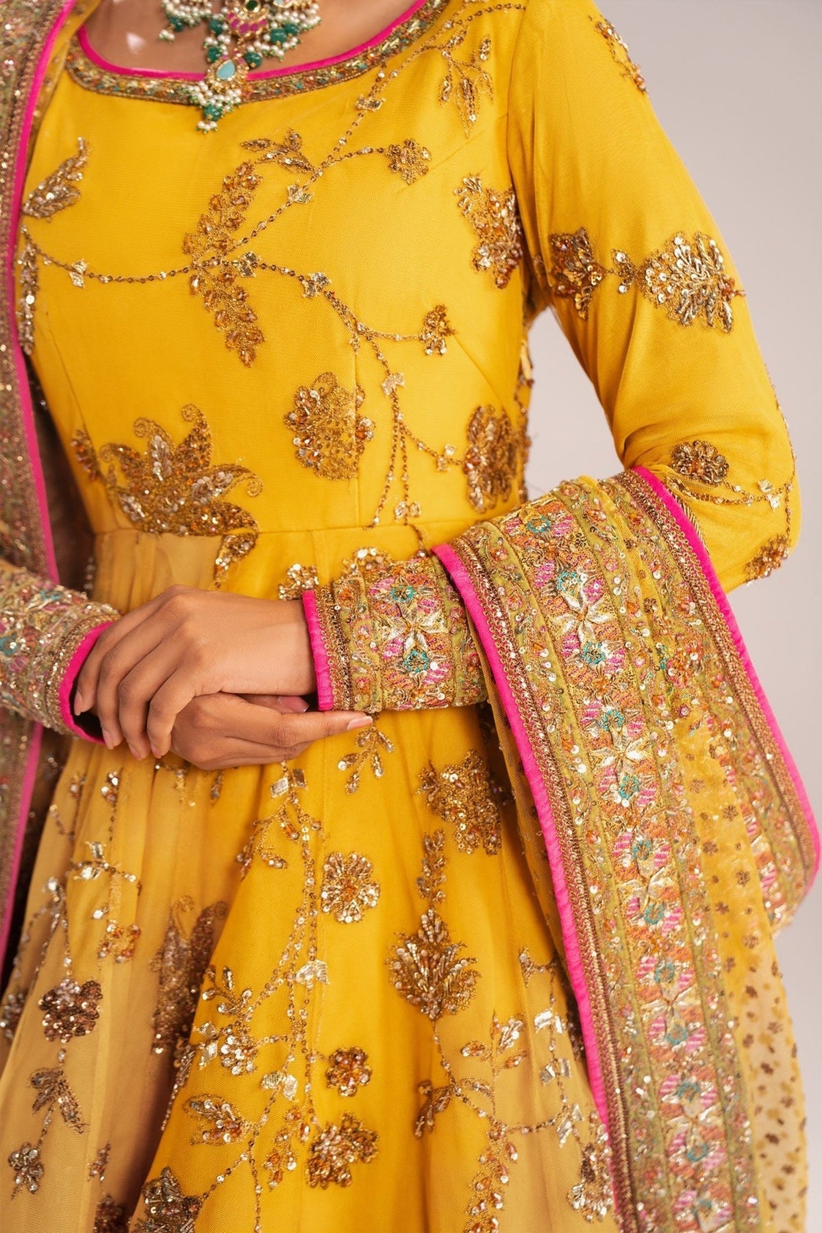 Fahad Hussayn | Mutanjan Bridals | Zarkhaiz-3
