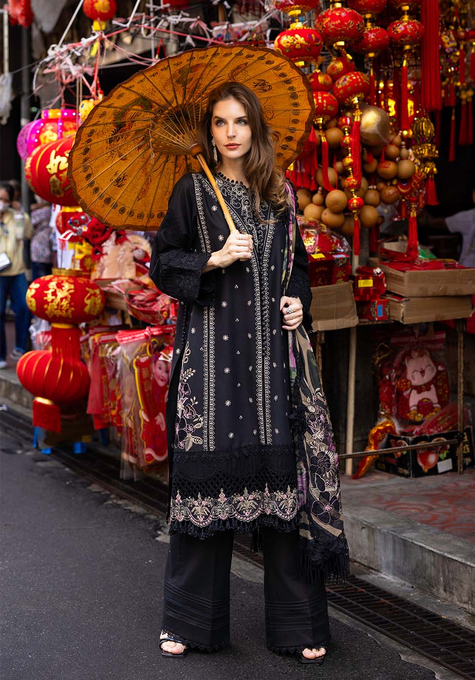 Zarqash | Luxury Lawn 25 | ZQLU 001 Eliana-Brand:Zarqash-Type:Ladies Clothes-Black-Lawn-House of Maryam- Buy in UK, USA