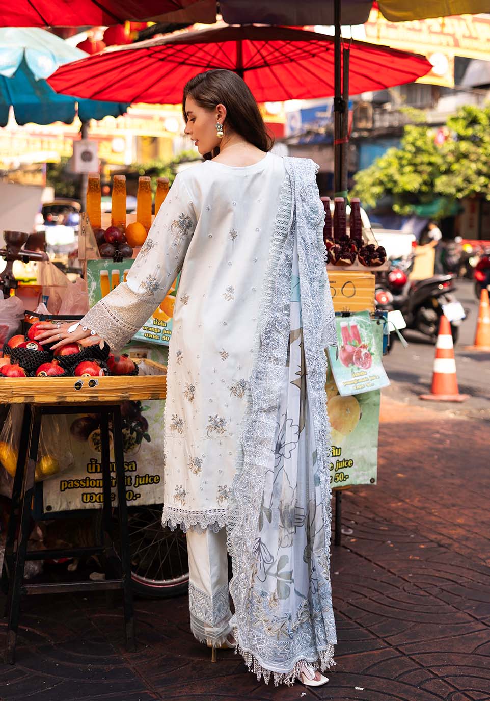 Zarqash | Luxury Lawn 25 | ZQLU 003 ANNE-Brand:Zarqash-Type:Ladies Clothes-Off White-Lawn-House of Maryam- Buy in UK, USA