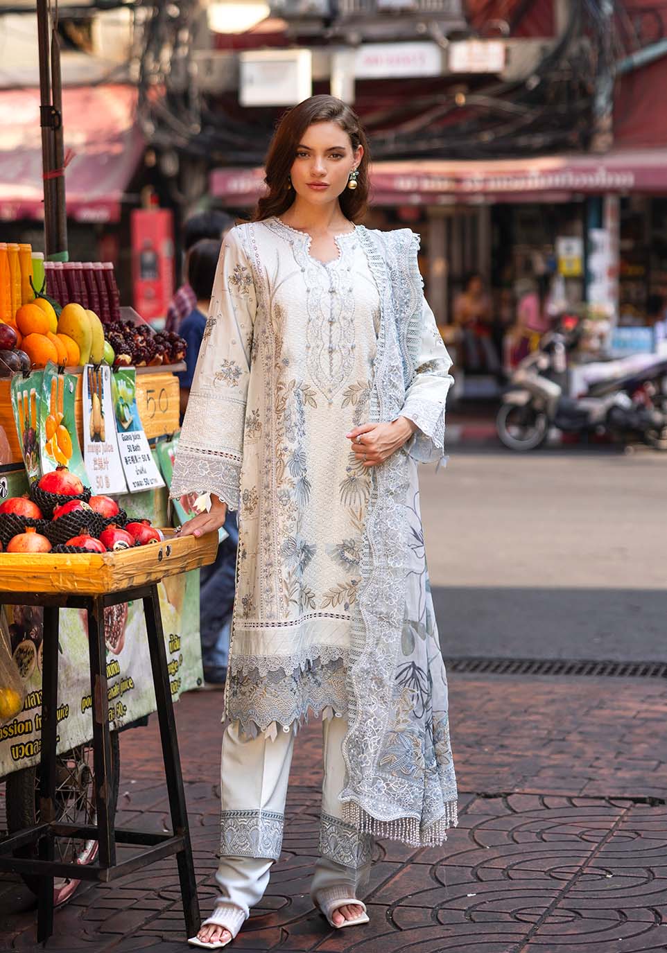 Zarqash | Luxury Lawn 25 | ZQLU 003 ANNE-Brand:Zarqash-Type:Ladies Clothes-Off White-Lawn-House of Maryam- Buy in UK, USA