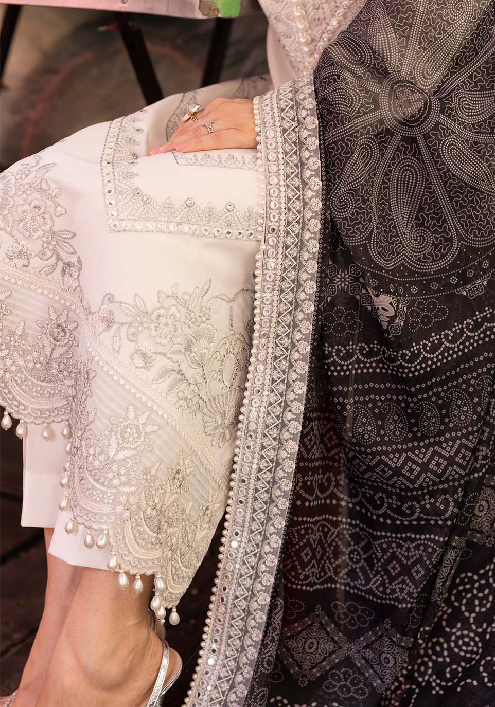 Zarqash | Luxury Lawn 25 | ZQLU 007 SIERRA-Brand:Zarqash-Type:Ladies Clothes-Off White-Lawn-House of Maryam- Buy in UK, USA
