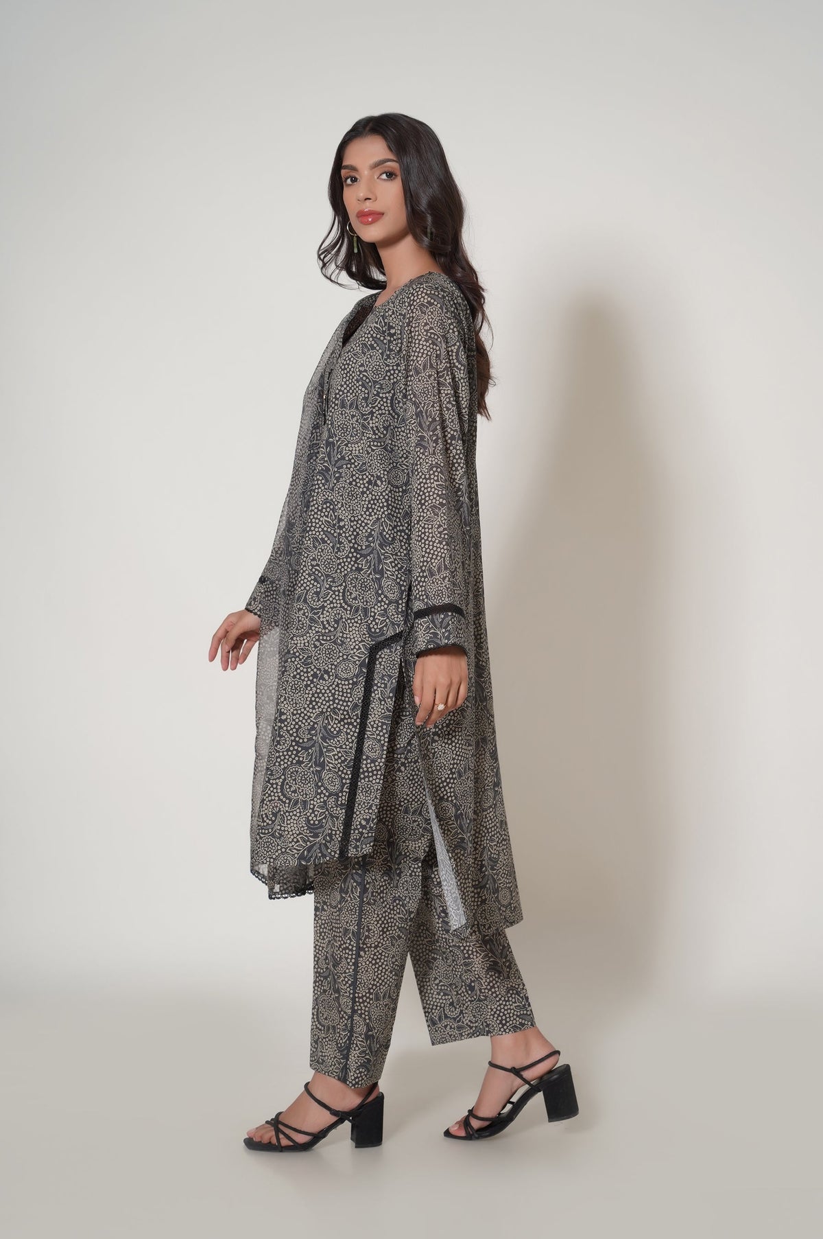 Zeen | Summer Collection 24 | 33623 -  Zeen Luxury - Original Designer Dress - House of Maryam