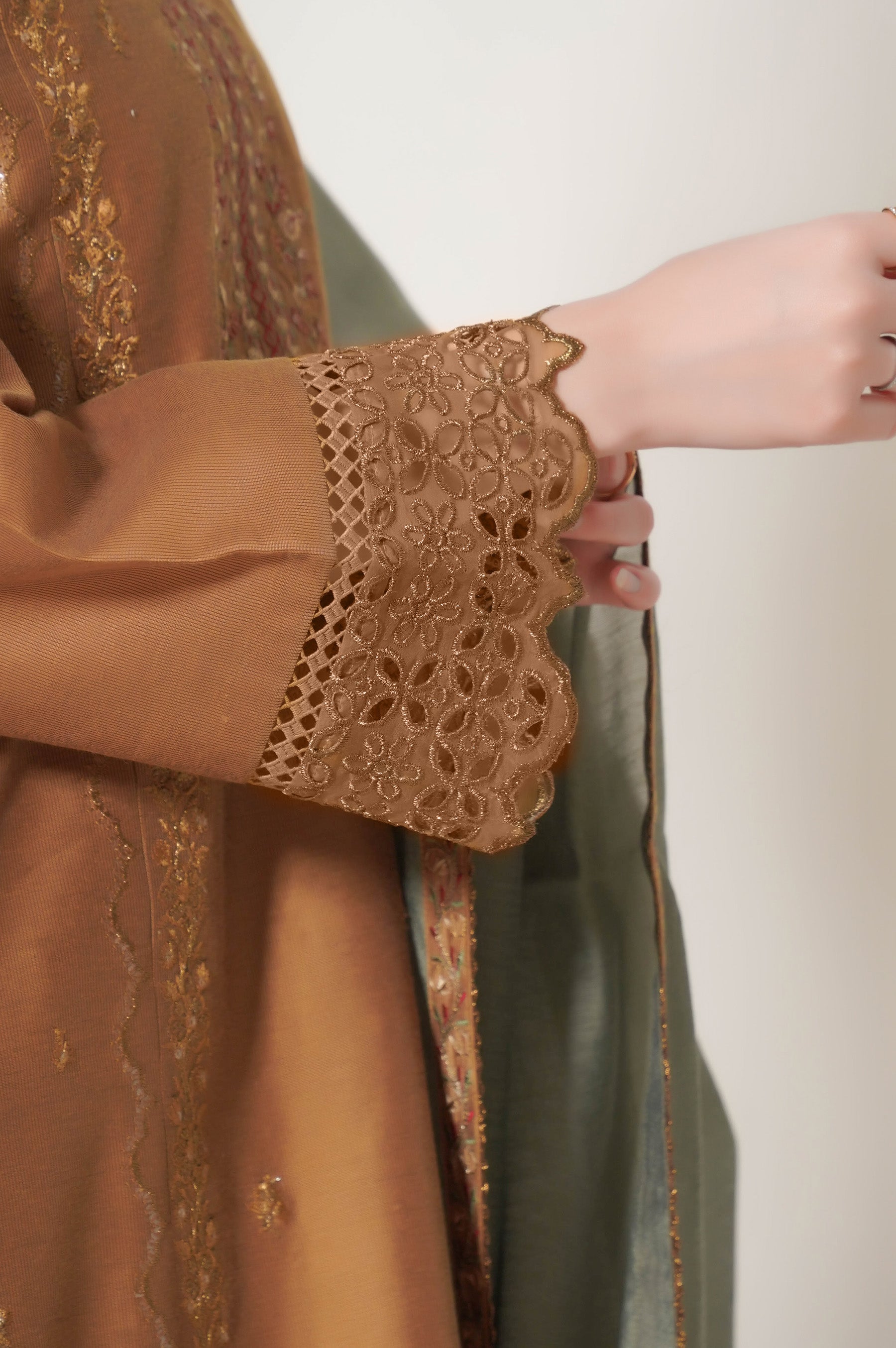 Zeen | Summer Collection 24 | 33302 -  Zeen Luxury -  House of Maryam